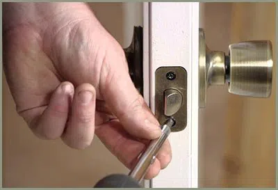 Locksmith Solution Services South Lebanon, OH 513-323-3134 - 68-44-18