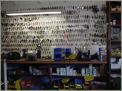 Locksmith Solution Services South Lebanon, OH 513-323-3134 - 68-44-3